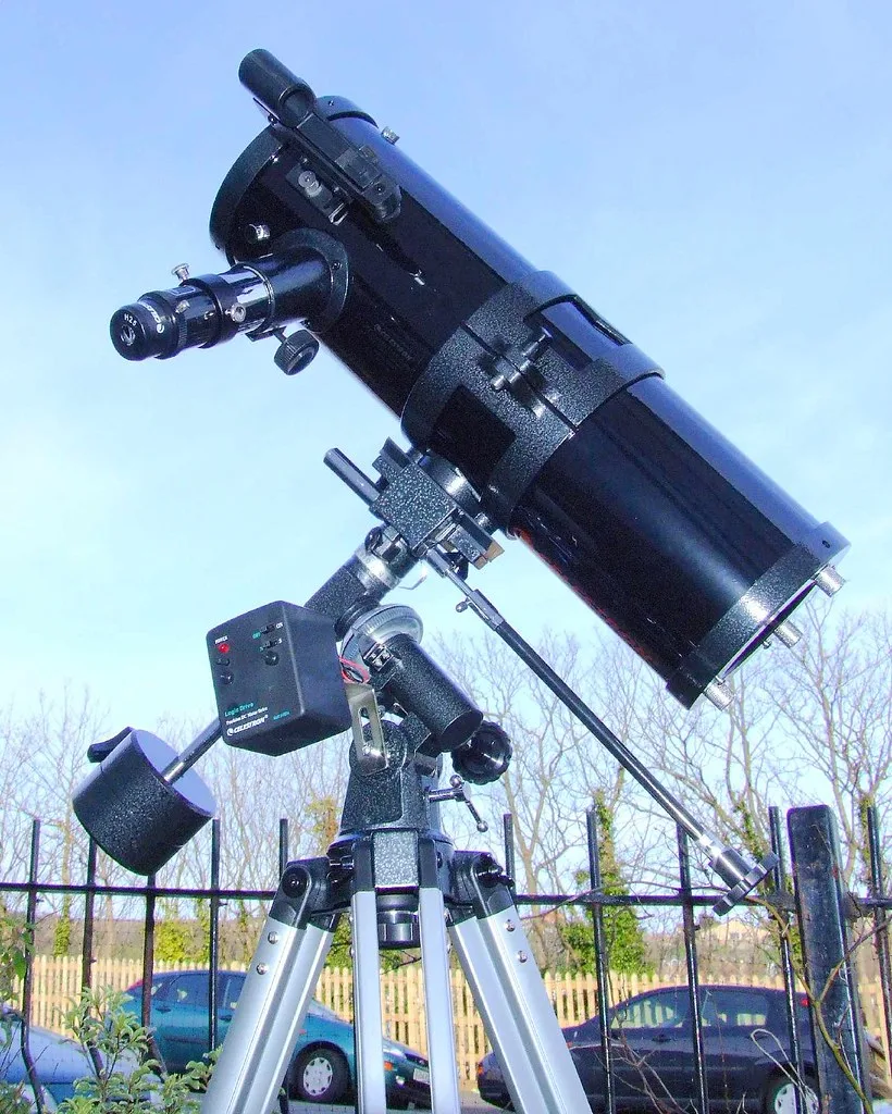 Telescope Focal Ratio: What f/5 and f/10 Really Change